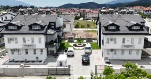 Muğla Büyükşehir Belediyesi’nin Seydikemer’de hayata geçirdiği öğrencinin cebini düşünen projelerden