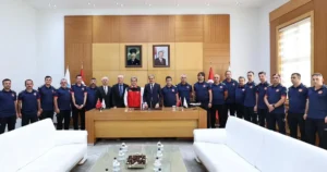 Sakarya Büyükşehir Belediye Başkanı Yusuf Alemdar, İtfaiyecilik Haftası kapsamında itfaiye