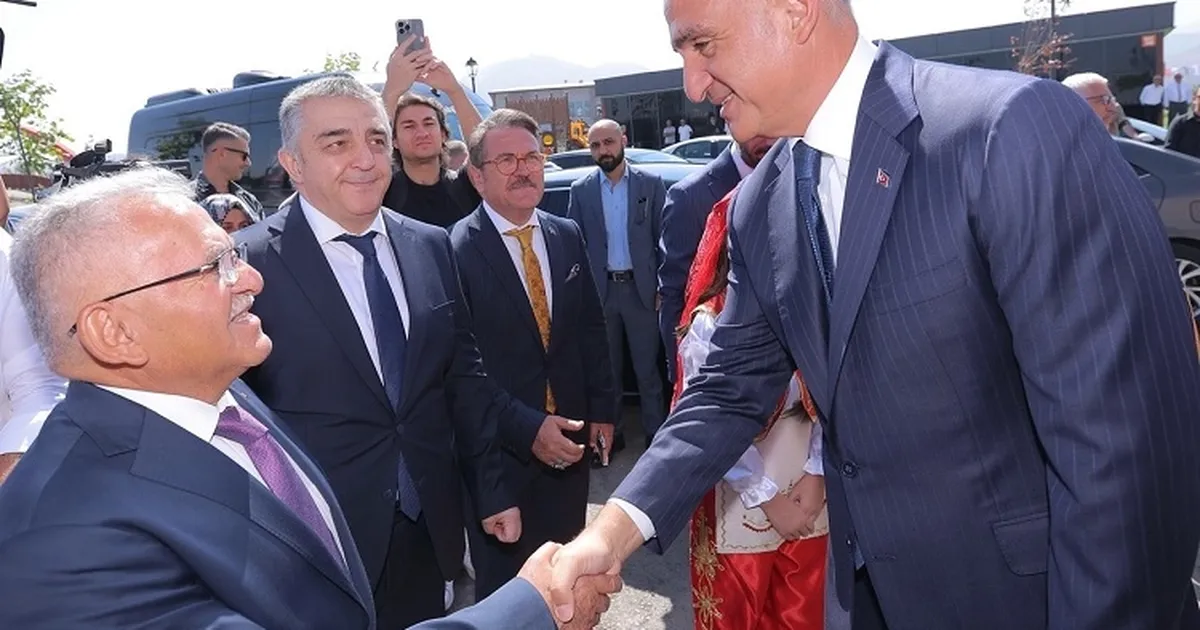 Kayseri Büyükşehir Belediye Lideri Dr. Memduh Büyükkılıç, Kültür ve Turizm