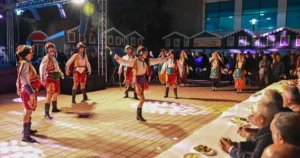 Gemlik’te bu yıl onuncusu düzenlenen Gemlik Hemşehri Dernekleri Şenliği, Toplumsal