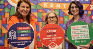 Bayanların kent hayatında eşit, inançlı ve manisiz bir biçimde yer
