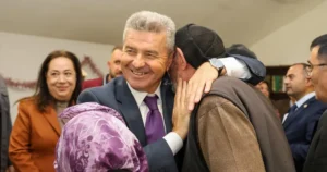 Artvin Valisi Turan Ergün ve eşi Hülya Ergün, Şavşat ilçesindeki,