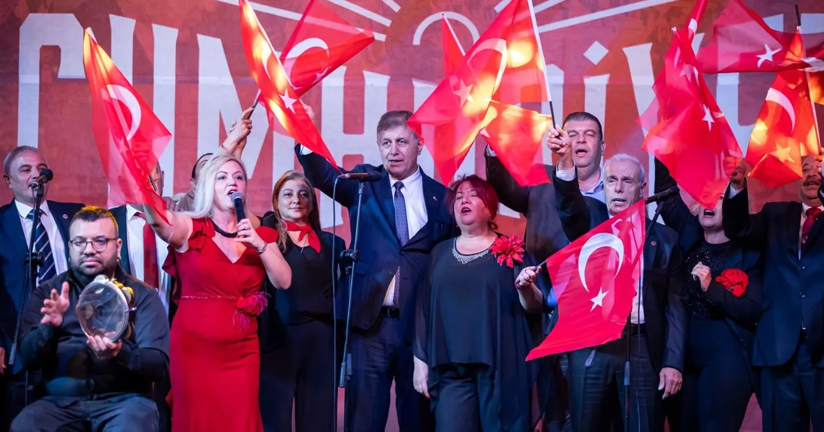 Başkan Tugay: İzmir Cumhuriyetin kuruluşunun kentidir