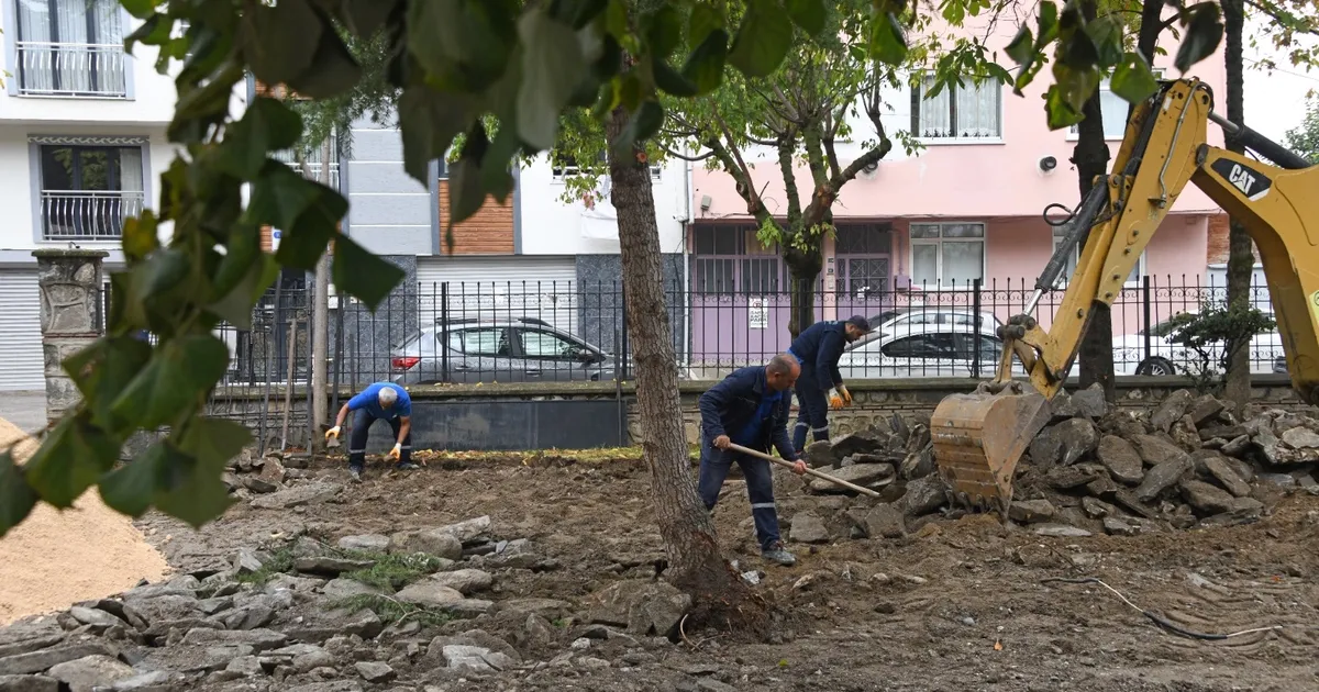 Bursa Osmangazi’de mahalleler yeni park alanlarıyla güzelleşiyor