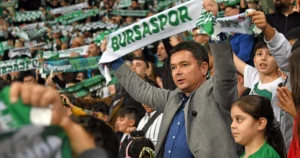 Bursaspor’a vazifeye geldiği birinci andan itibaren büyük dayanak olan Osmangazi