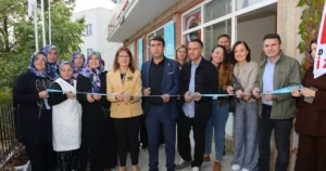 Bursa'da Nilüfer Belediyesi’nin takviyesiyle Hasanağa Mahallesi’ne kazandırılan Bayan Yardımlaşma ve