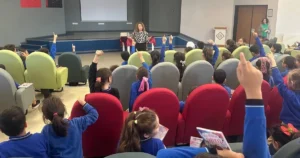 Bu yıl altıncısı düzenlenen ve Çayırovalıları kitapların büyülü dünyasıyla bir
