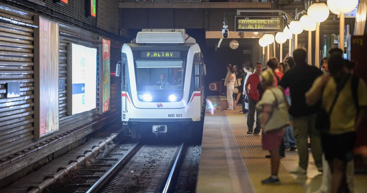 Cumhuriyet Bayramı’nda ulaşım İzmir’de yüzde 50 indirimli