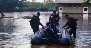 Hatay’ın Payas ilçesinde tesirli olan kuvvetli yağış sonrası meydana gelen