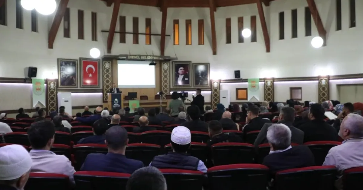 İnegöl’de aile okulu seminerleri başladı
