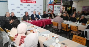 Isparta Belediye Başkanı Şükrü Başdeğirmen, Kültür Sitesi esnafıyla bir ortaya