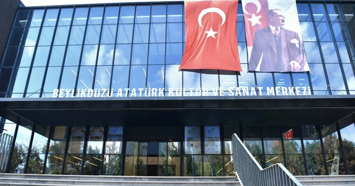 İstanbul Beylikdüzü’nde kültür sanat ‘Ekim’i!