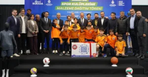 İstanbul Büyükşehir Belediyesi, kentte faaliyet gösteren amatör spor kulüplerine, bu