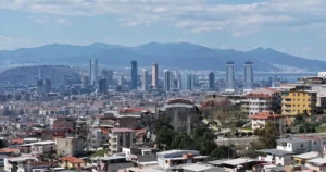 İzmir Büyükşehir Belediyesi tarafından başlatılan zelzele araştırmaları, çok istikametli olarak