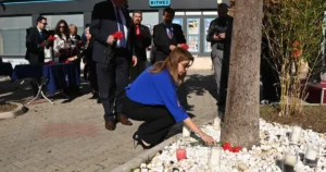 Karabağlar Belediyesi, 30 Ekim 2020 tarihinde yaşanan sarsıntıda hayatını kaybeden