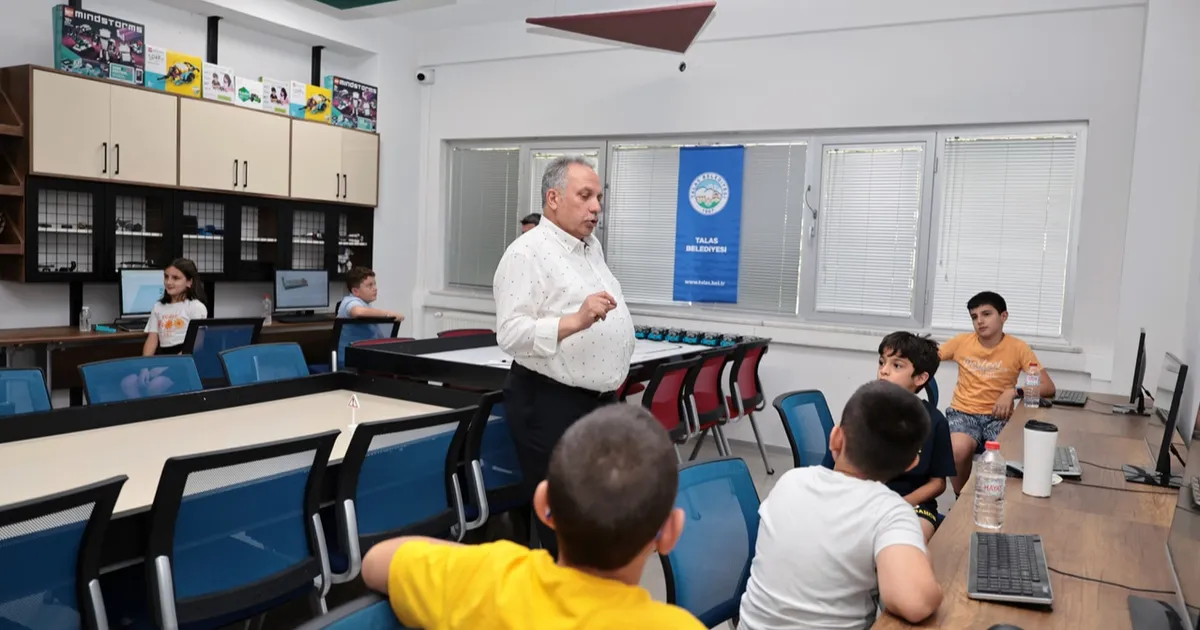 Kayseri Talas geleceğin mucitlerine kapılarını açıyor