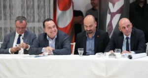 Manisa Büyükşehir Belediye Başkanı Besim Dutlulu ile Yunusemre Belediye Lideri