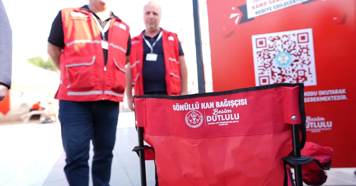 Manisa’da kamp sandalyesi hediyeli kan bağışı