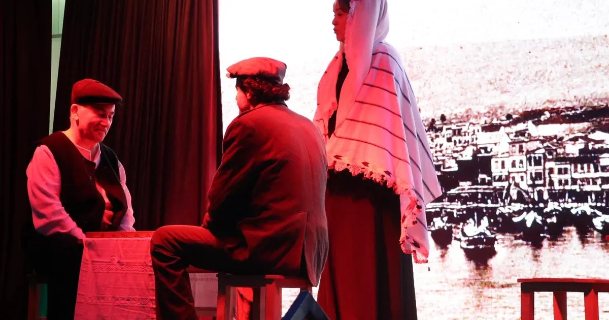 Mudanyalı tiyatrocular ‘Mübadil Öyküleri’ ile Adalar’da