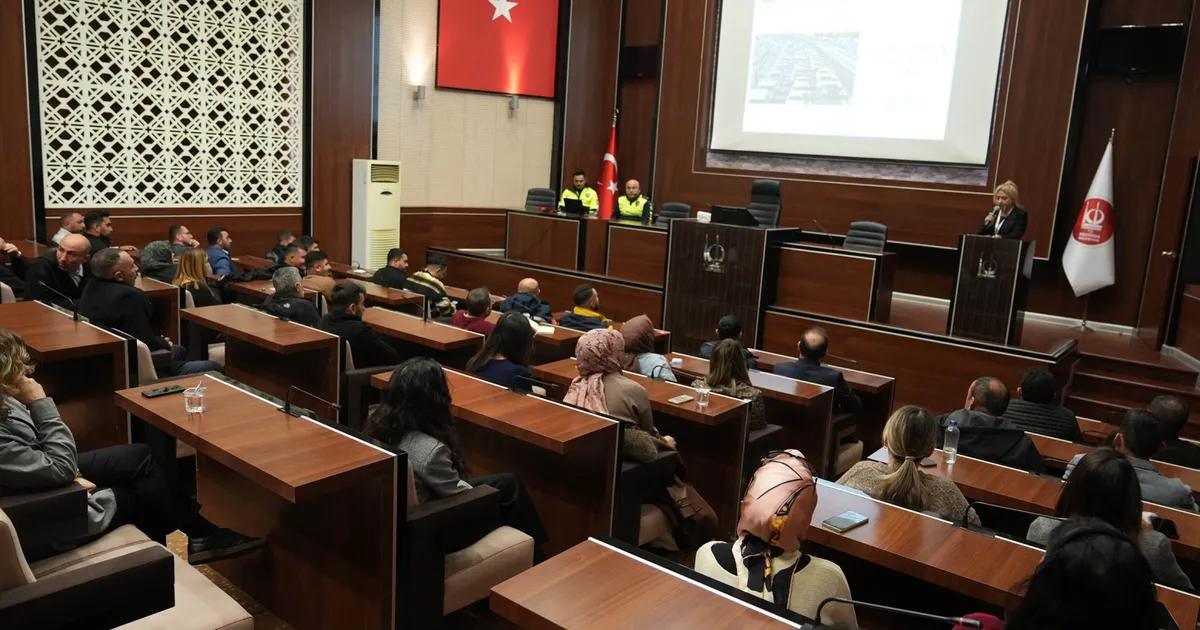 Ankara Keçiören Belediyesi’nde hizmet içi ‘trafikte güvenli sürüş’ eğitimi