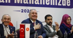 Ankara'da Keçiören Belediyesi tarafından farklı mahallelerde düzenlenen “Söz Sizde, Lider