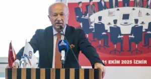 İzmir Büyükşehir Belediyesi’nin açık ofis çalışma sistemine geçeceğini de duyuran
