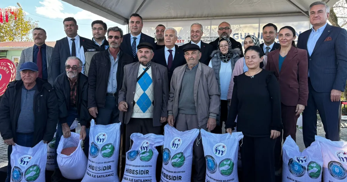 Bursa Büyükşehir’den Mustafakemalpaşa’da çiftçilere tohumluk buğday desteği