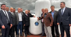 Bursa'nın Mustafakemalpaşa ilçesinde Silaj Paketleme Tesisi’nin açılışını gerçekleştiren Bursa Büyükşehir