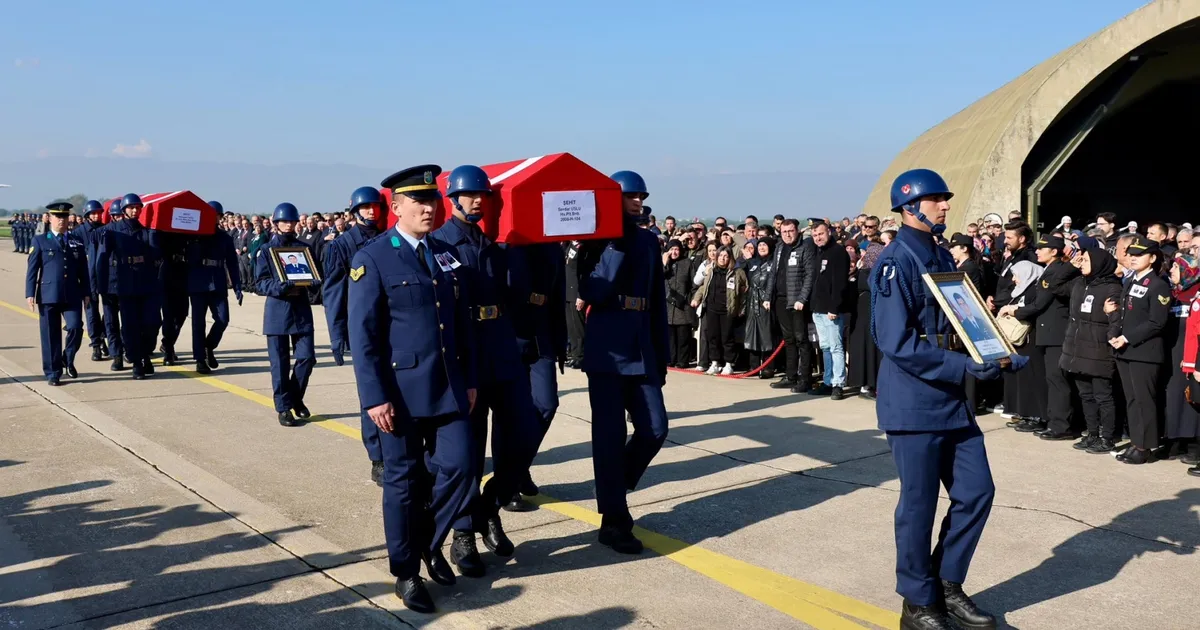 Gürcistan'da düşen askeri uçakta şehit olan kahramanlardan Hava Pilot Binbaşı