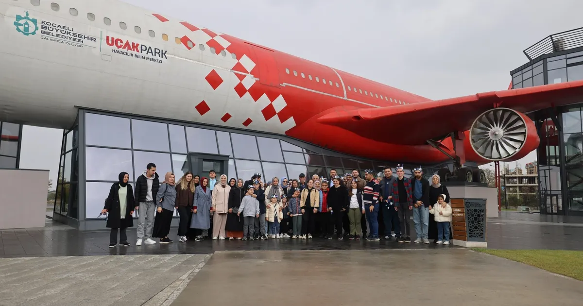 Çayırovalı özel öğrenciler, Uçak Park’ı ziyaret etti