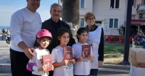 Bursa'da ADD Mudanya Şubesi’nin düzenlediği proje kapsamında çocuklar, Atatürk’e olan