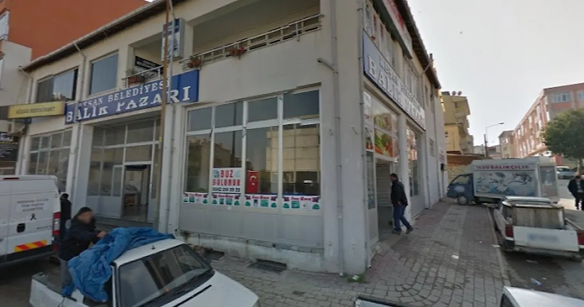 Edirne'de Keşan Balık Hali’nde yaklaşık iki aydır biriken kanalizasyon suları,