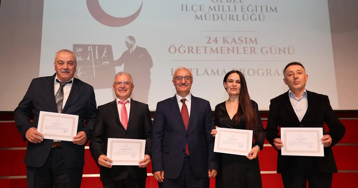 Gebze’de öğretmenler günü coşkusu