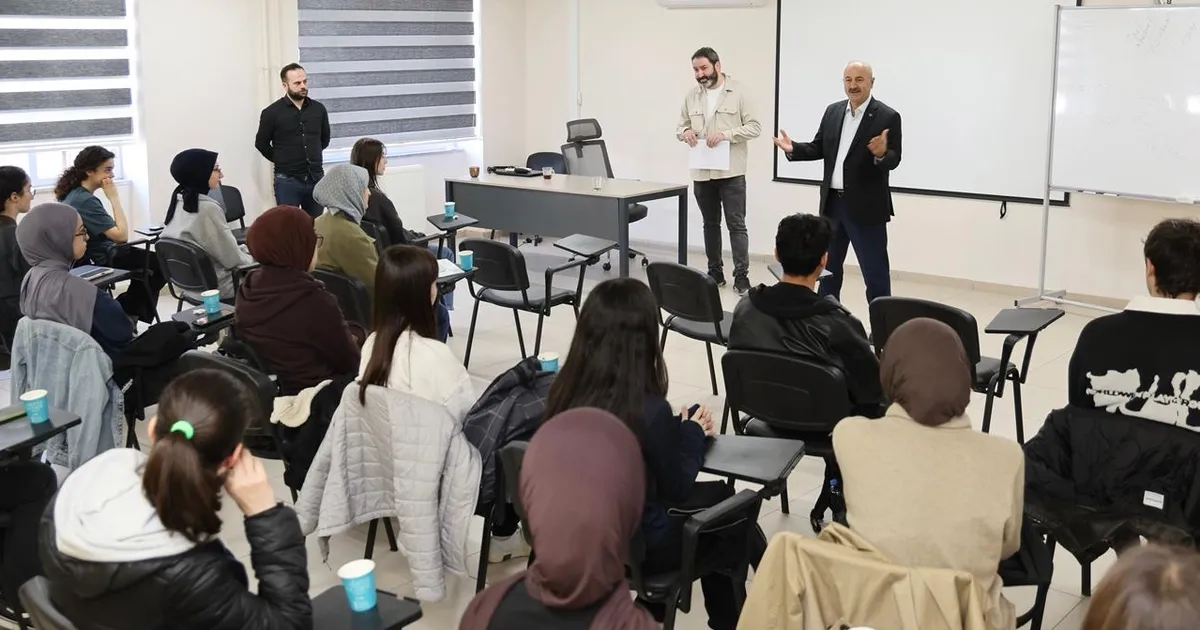 Gebze’e Başkan Büyükgöz gençlerle buluştu