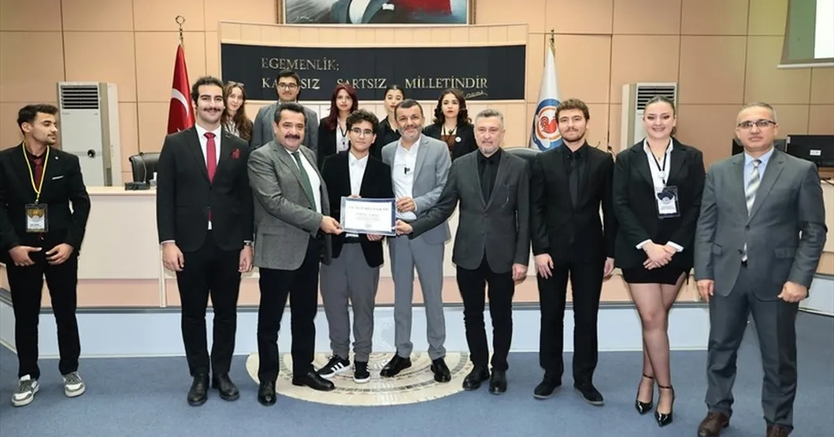 Gençler Denizli’nin geleceğini tartıştı