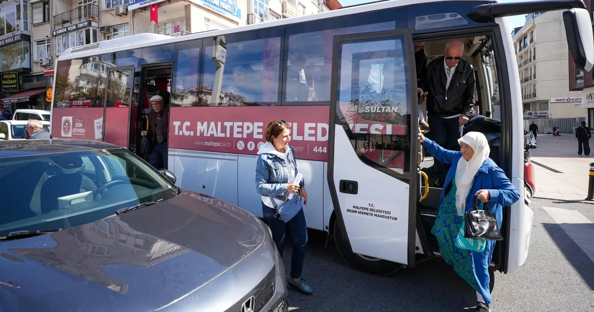 İstanbul Maltepe’nin ihtiyar delikanlıları ve altın kızları unutulmadı