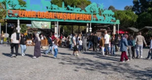 İzmir Büyükşehir Belediyesi Doğal Ömür Parkı, orta tatil mühletince binlerce