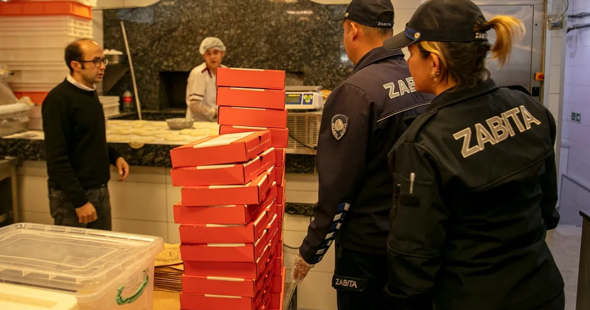 İzmir Güzelbahçe Zabıtası’ndan restoranlara sıkı denetim