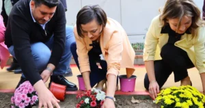 İzmir Karabağlar Belediyesi, Üçkuyular Mahallesi’nde bulunan Beç Parkı’nı baştan sona
