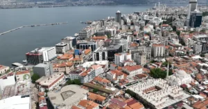 UNESCO Dünya Mirası Süreksiz Listesi’nde yer alan İzmir Tarihi Liman