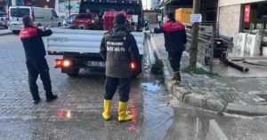 İzmir Büyükşehir Belediyesi İZSU Genel Müdürlüğü takımları, kısa müddette metrekareye