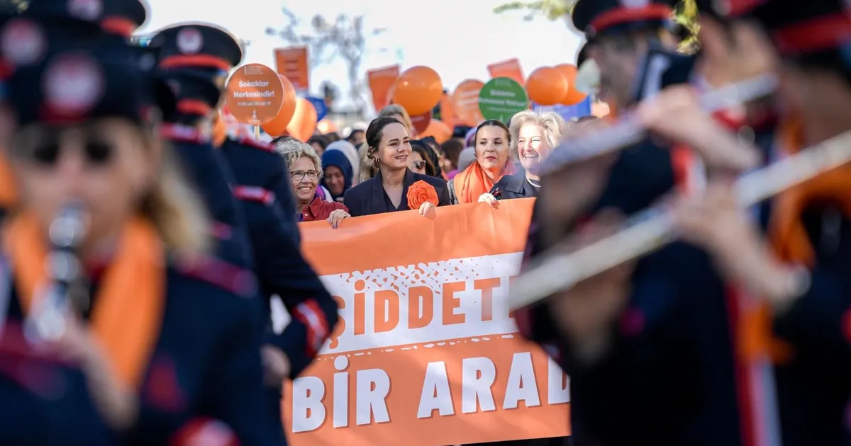 İzmir Büyükşehir Belediyesi, 25 Kasım Bayana Yönelik Şiddete Karşı Milletlerarası