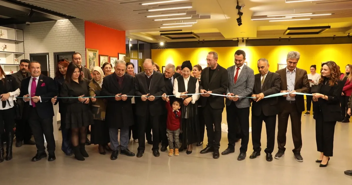 Kayseri Büyükşehir’de sanatın kalbi dayanışma için attı
