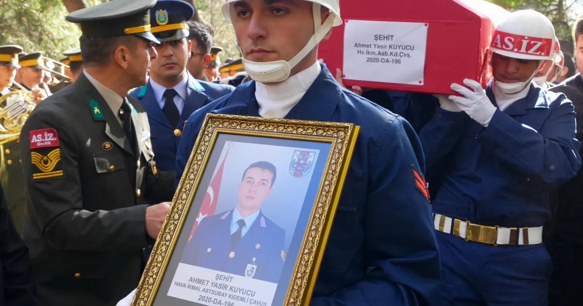 ‘Keşke’si gerçek oldu..! Şehit astsubay Ahmet Yasir Kuyucu Konya’da gözyaşlarıyla uğurlandı