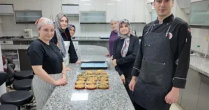 Kocaeli Çayırova Belediyesi’nin yetişkinlere yönelik gerçekleştirdiği Sanat ve Eğitim Kursları’ndan en