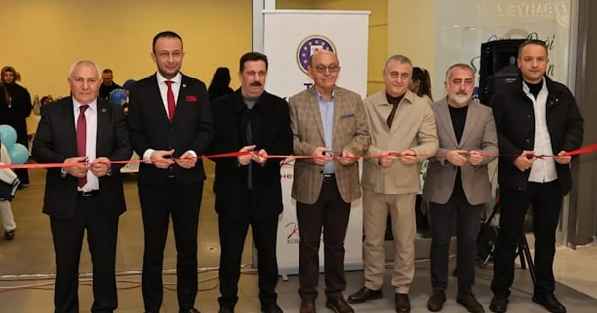 Kütahya’da yöresel lezzetler ve el sanatları görücüye çıktı