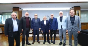 Kayseri Büyükşehir Belediye Lideri Dr. Memduh Büyükkılıç, şehrin farklı kesitlerini