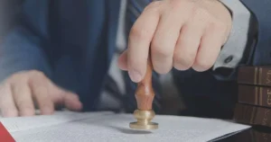 Adalet Bakanlığı'nın Resmi Gazete'de yayımladığı yönetmelikle noterlik nöbeti cumartesi-pazar günlerine