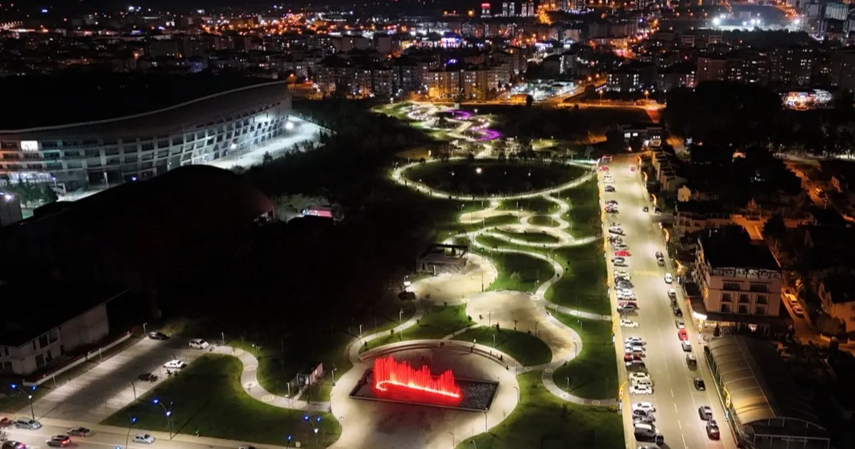 Ordu’da Durugöl, gece görünümüyle hayran bırakıyor