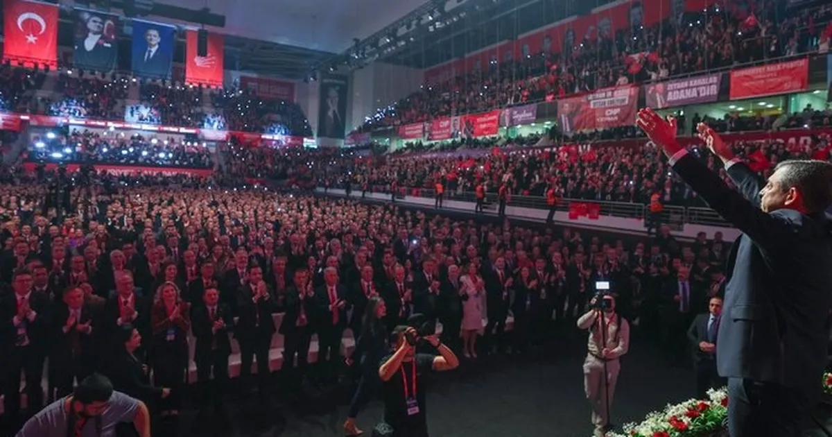 Cumhuriyet Halk Partisi Genel Lideri Özgür Özel, partisinin 39’uncu Olağan